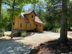 Lakefront Summer Cabin Retreat: Lake Hartwell